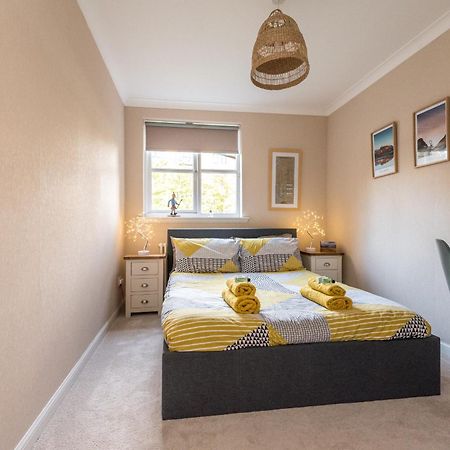 Roseburn Apartment, Edinburgh - 2 Bedrooms, Free Parking المظهر الخارجي الصورة