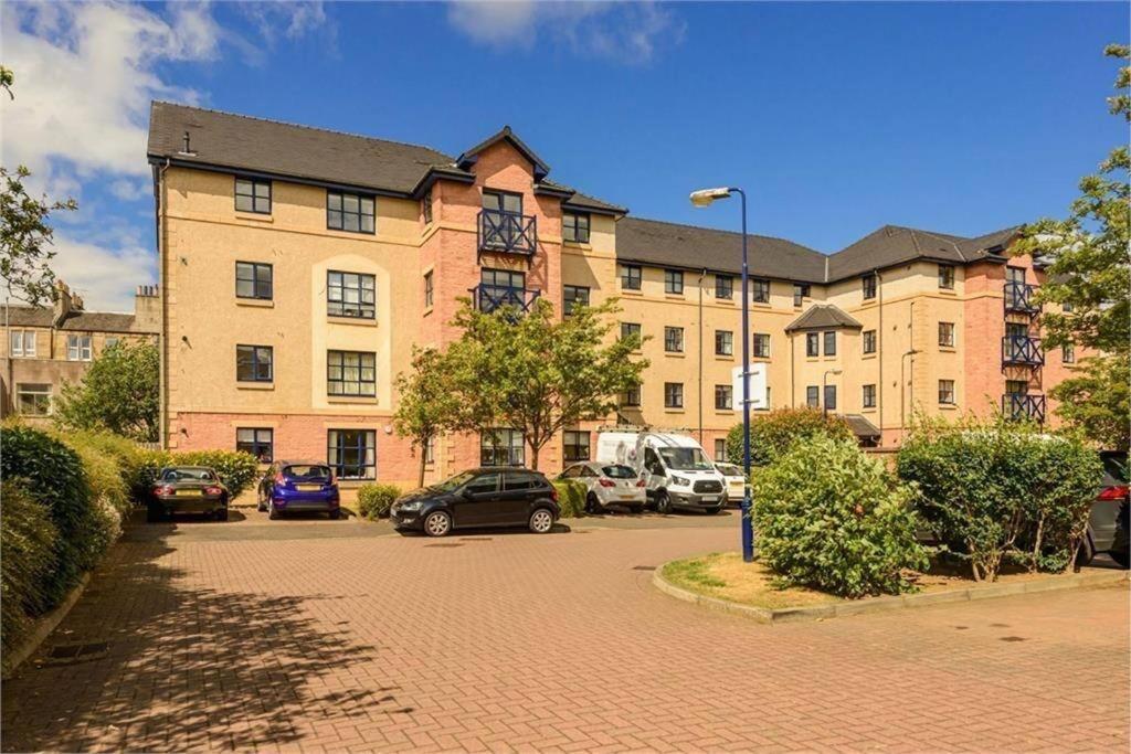 Roseburn Apartment, Edinburgh - 2 Bedrooms, Free Parking المظهر الخارجي الصورة